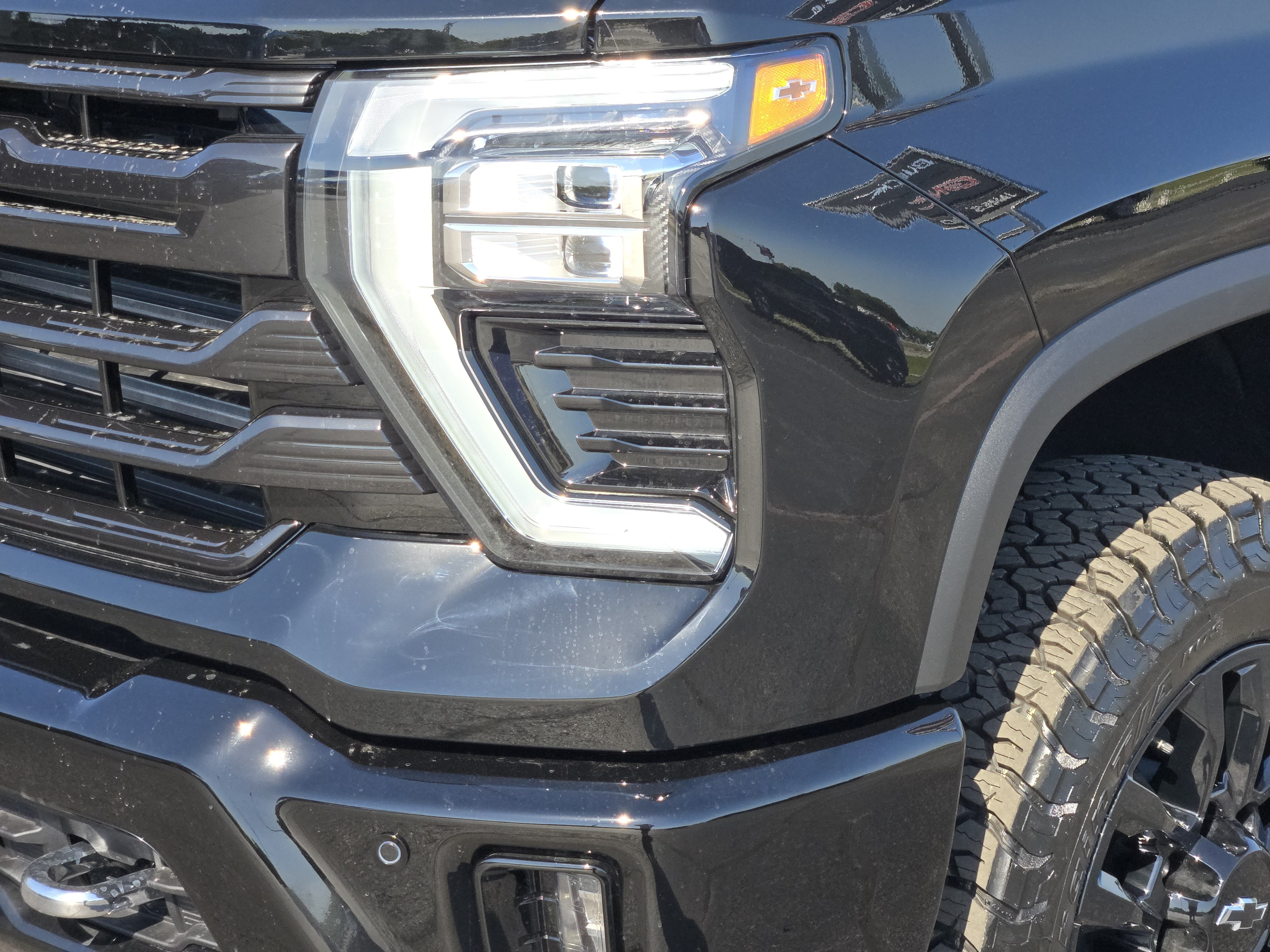 New 2026 Chevrolet Silverado 2500 High Country w/ Midnight Edition AWD/4WD image 6