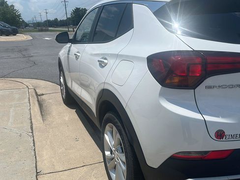 Used 2022 Buick Encore GX Preferred FWD image 5