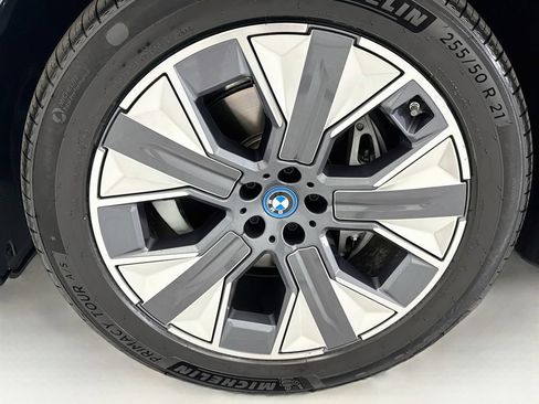 Used 2024 BMW iX xDrive50 w/ Convenience Package AWD/4WD image 28