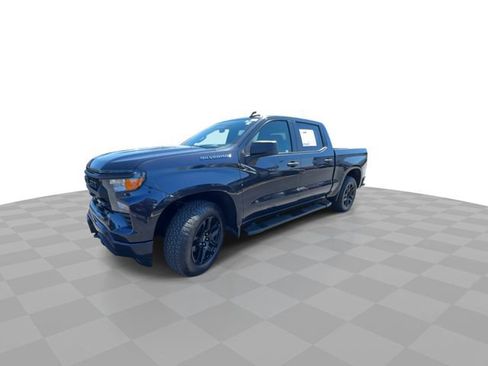 Certified 2023 Chevrolet Silverado 1500 Custom AWD/4WD image 4