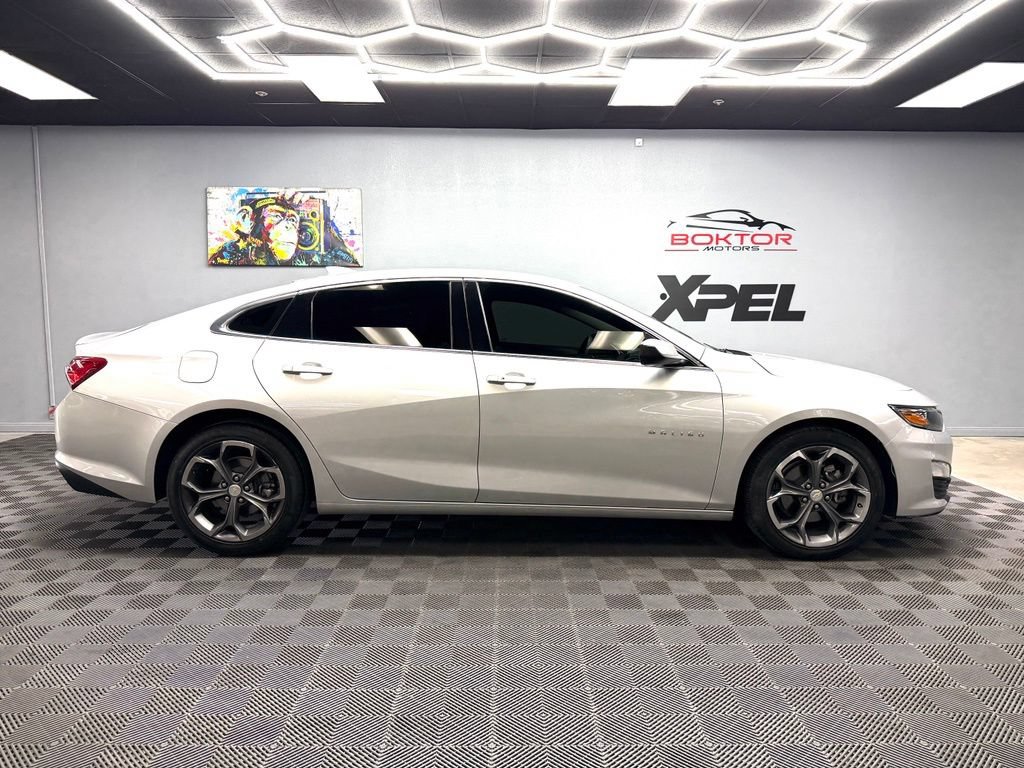 Used 2022 Chevrolet Malibu LT FWD image 17