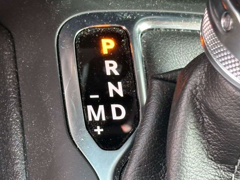 Used 2025 Jeep Wrangler Sport AWD/4WD image 23