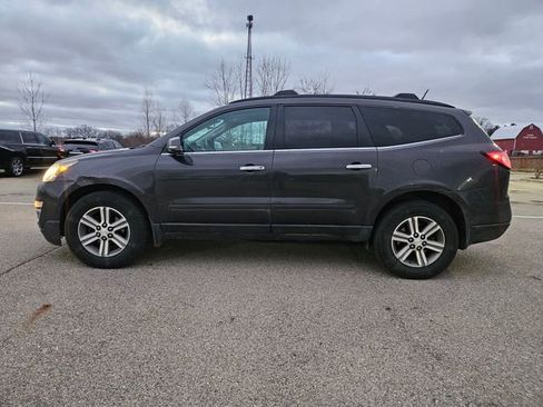 Used 2016 Chevrolet Traverse LT image 3