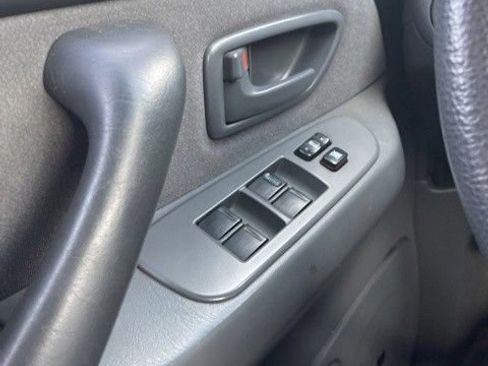 Used 2004 Toyota Tundra SR5 w/ TRD Off-Road Pkg AWD/4WD image 14