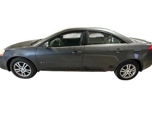 Used 2006 Pontiac G6 Sedan w/ Drivers Package FWD image 2