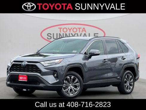 Used 2023 Toyota RAV4 XLE Premium AWD/4WD image 2