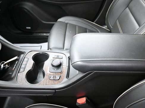 Used 2023 GMC Acadia Denali w/ Denali Ultimate Package image 18