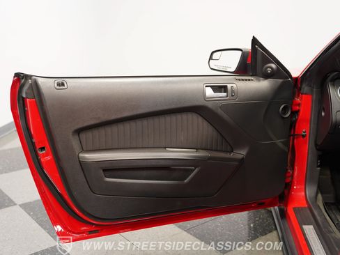 Used 2012 Ford Mustang Boss 302 w/ Boss 302 Accessory Pkg RWD image 38
