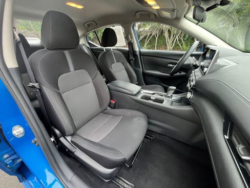 Used 2025 Nissan Sentra SV image 34