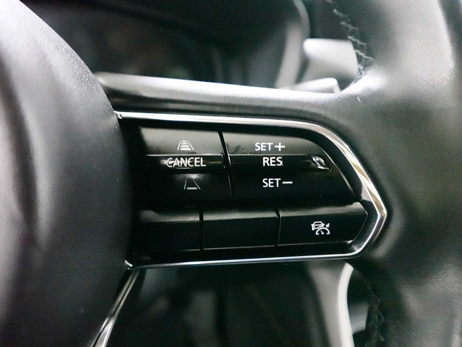 Used 2024 MAZDA CX-90 Plug-In Hybrid w/ Preferred AWD/4WD image 18