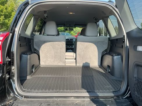 Used 2012 Toyota RAV4 4WD w/ Value Pkg image 23
