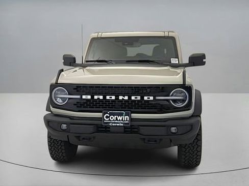 New 2025 Ford Bronco Outer Banks image 2