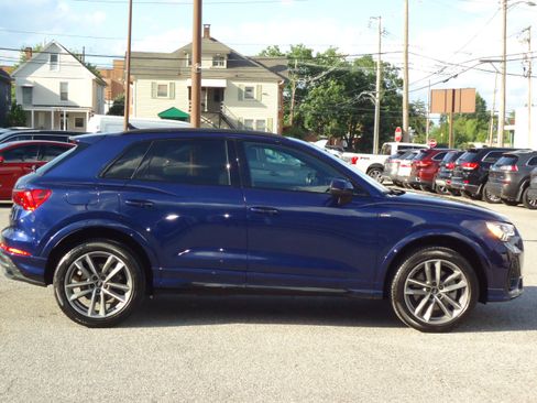 Used 2023 Audi Q3 2.0T Premium Plus w/ Premium Plus Package AWD/4WD image 2