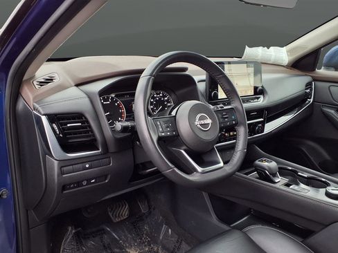 Used 2023 Nissan Rogue SL w/ SL Premium Package AWD/4WD image 16