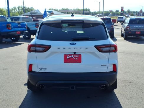 Certified 2025 Ford Escape ST-Line Select w/ Tech Pack #1 AWD/4WD image 4