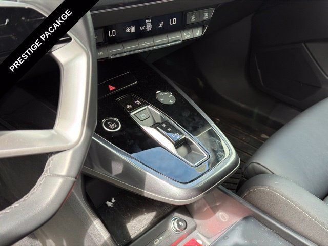 Used 2024 Audi Q4 e-tron Prestige AWD/4WD image 11