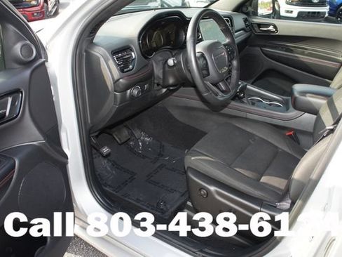 Used 2025 Dodge Durango GT RWD image 4