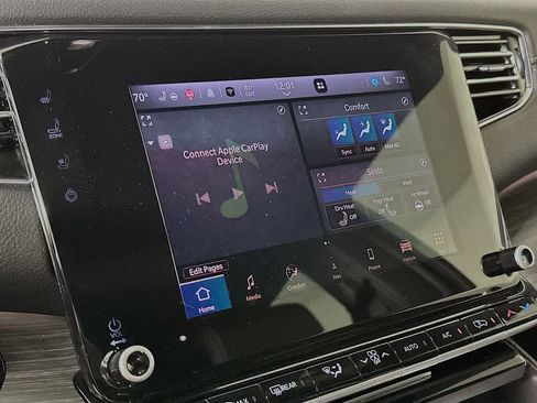 Used 2023 Jeep Wagoneer Series III w/ Preferred Equipment Group image 17