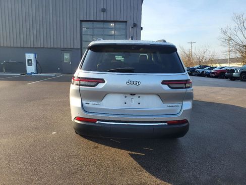 Used 2021 Jeep Grand Cherokee L Limited w/ Luxury Tech Group II image 4