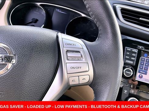 Used 2016 Nissan Rogue SL w/ SL Premium Package image 11