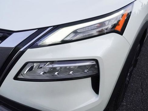 Used 2023 Nissan Rogue SV w/ SV Premium B Package image 36