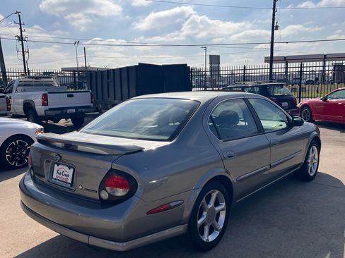 Used 2001 Nissan Maxima SE w/ (W08) Meridian Edition Pkg FWD image 6