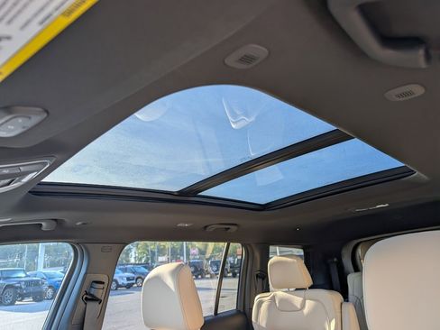 New 2025 Jeep Grand Cherokee L Limited image 3