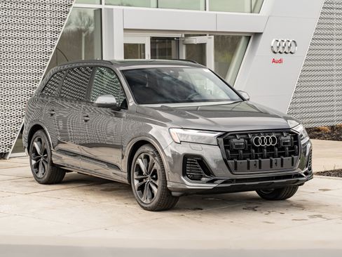 New 2026 Audi Q7 3.0T Premium Plus AWD/4WD image 2
