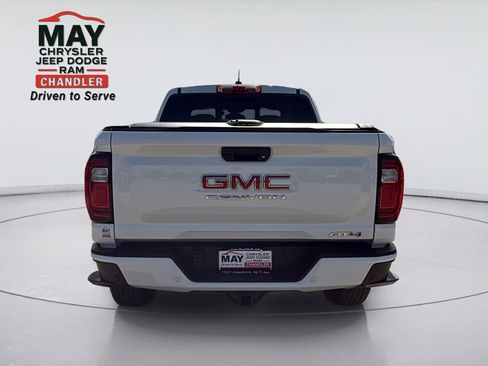 Used 2025 GMC Canyon AT4 AWD/4WD image 6