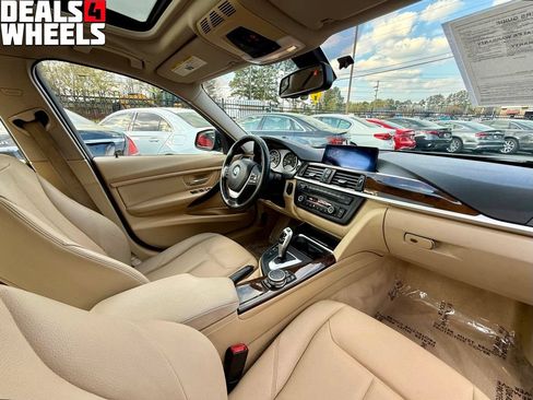 Used 2015 BMW 328i xDrive Sedan AWD/4WD image 32