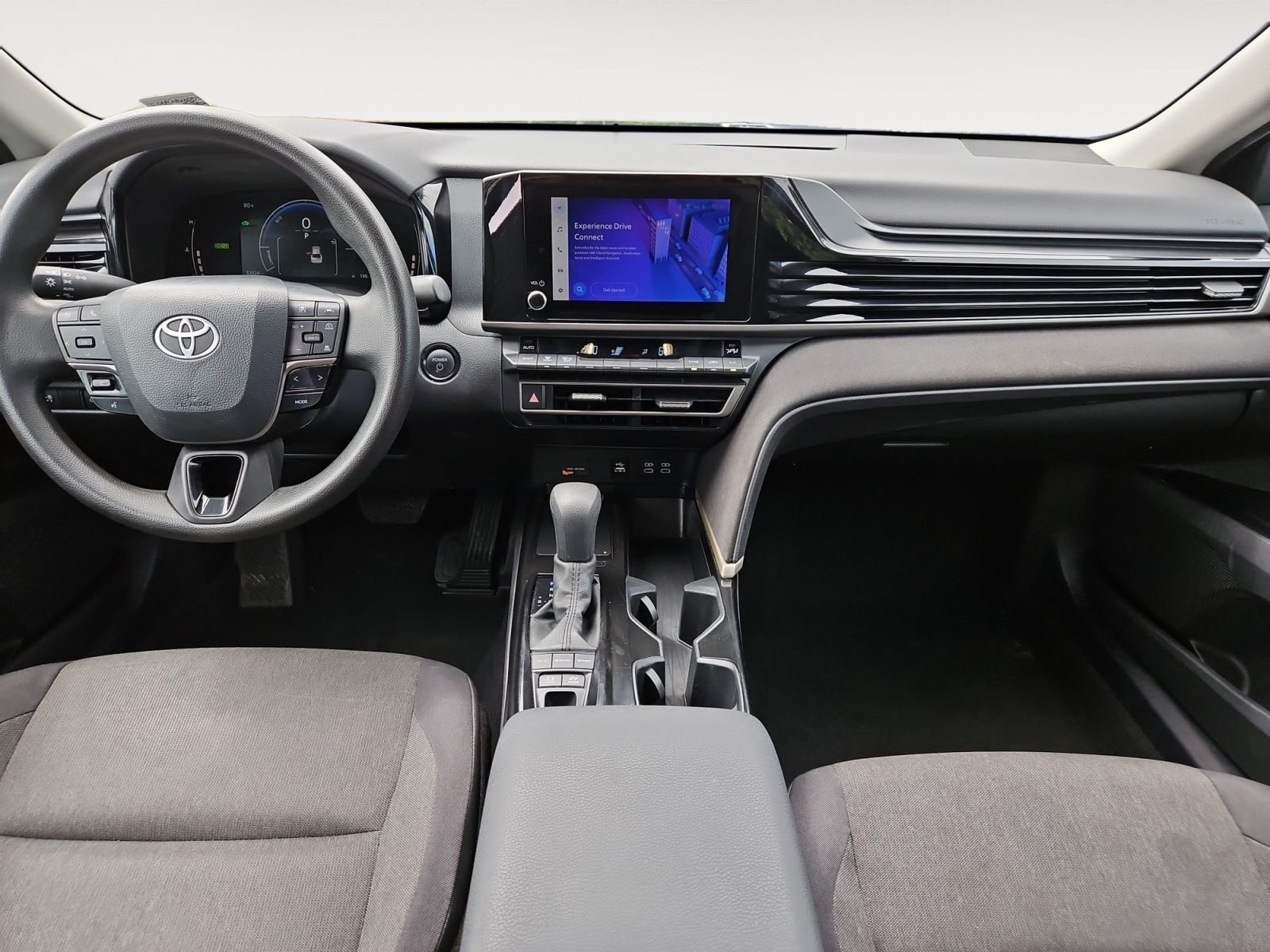 Used 2025 Toyota Camry LE FWD image 10