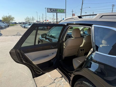Used 2017 Subaru Outback 2.5i Limited image 21