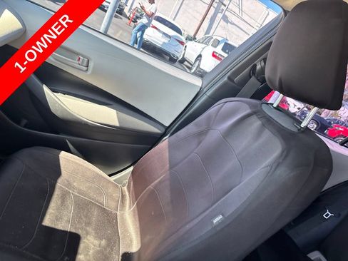 Used 2025 Toyota Corolla LE FWD image 15