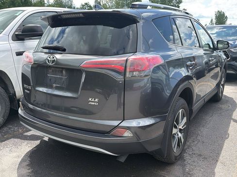 Used 2017 Toyota RAV4 XLE w/ Premium Special Value Package AWD/4WD image 7