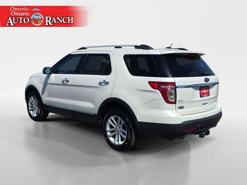 Used 2015 Ford Explorer XLT w/ Equipment Group 202A AWD/4WD image 3