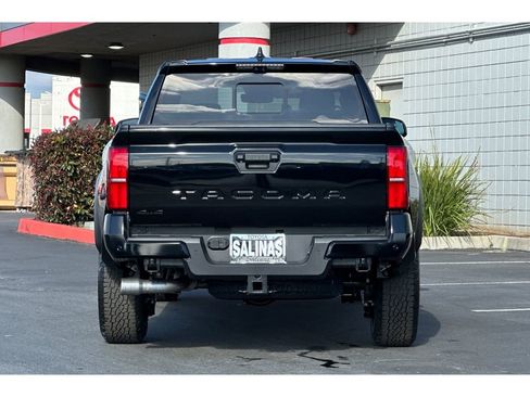 New 2025 Toyota Tacoma TRD Off-Road image 5