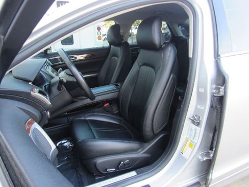 Used 2016 Lincoln MKZ Hybrid image 14