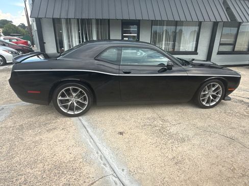 Used 2023 Dodge Challenger GT RWD image 8