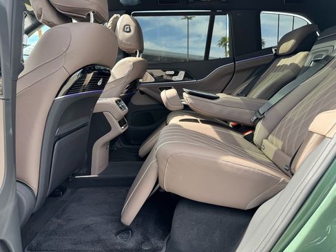 New 2026 Mercedes-Benz Maybach GLS 600 4MATIC image 14