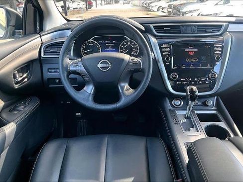 Certified 2024 Nissan Murano SV w/ SV Midnight Edition Package image 6