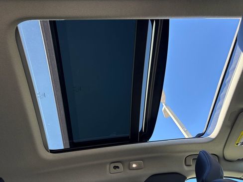 New 2026 Volvo XC40 B5 Ultra image 18