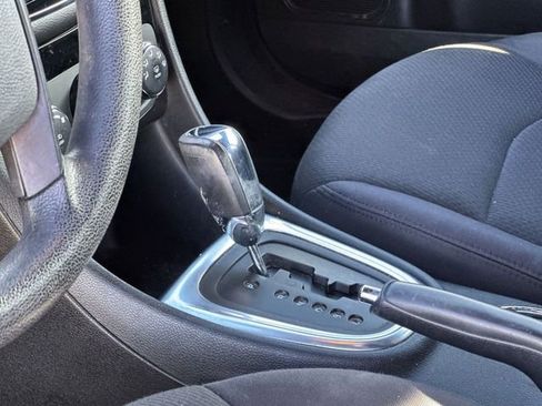 Used 2013 Chrysler 200 LX image 14