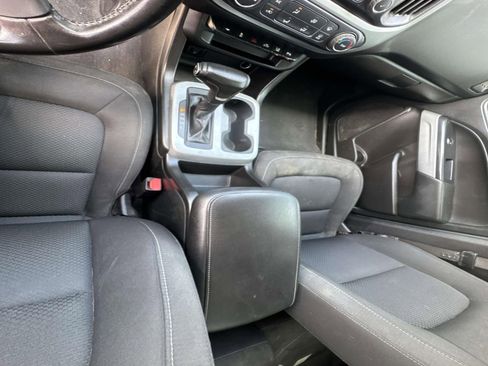 Used 2021 Chevrolet Colorado LT w/ Safety Package image 24