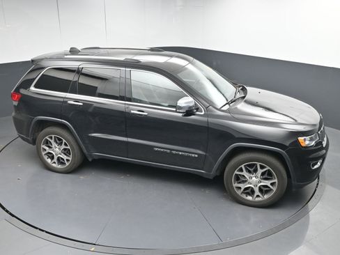 Used 2020 Jeep Grand Cherokee Limited w/ Luxury Group II image 33