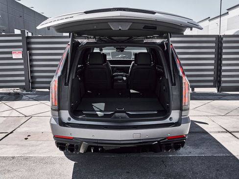 Used 2026 Cadillac Escalade V image 22