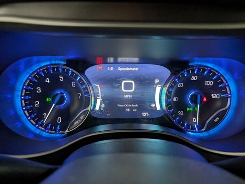 New 2026 Chrysler Pacifica Select image 21