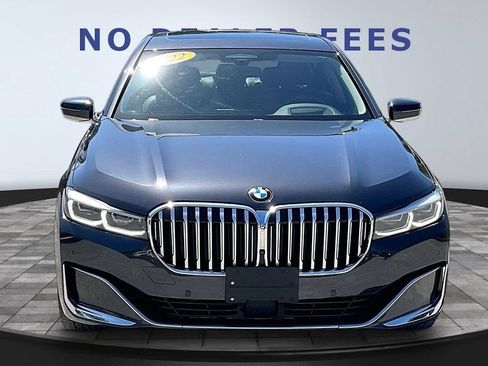 Used 2022 BMW 750i xDrive w/ Executive Package AWD/4WD image 2