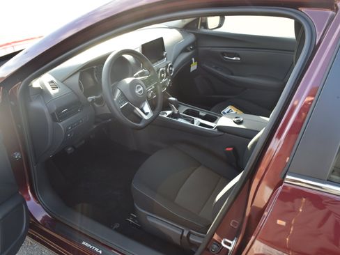 New 2025 Nissan Sentra SV image 13