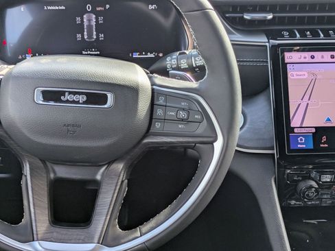 New 2025 Jeep Grand Cherokee Limited image 20