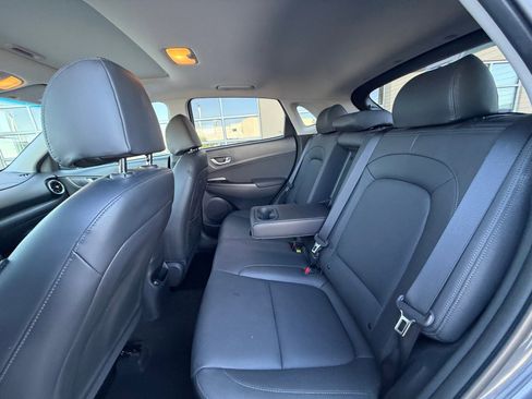 Certified 2023 Hyundai Kona Limited FWD image 17